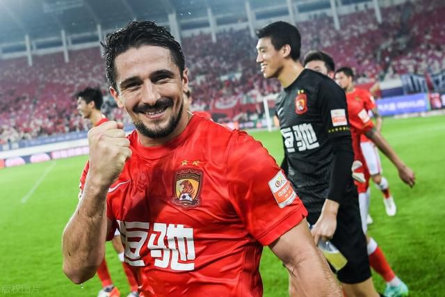 追缴2000万税款 经纪公司回应2025-02-11 全智贤×姜栋元！