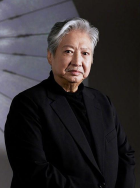 预告中，伴随着“卡罗尔，给我们打电话，不要有压力”的字幕，蕾亚·塞洪走向电话机准备拨出电话，一组神秘的电话号码也随之曝光。